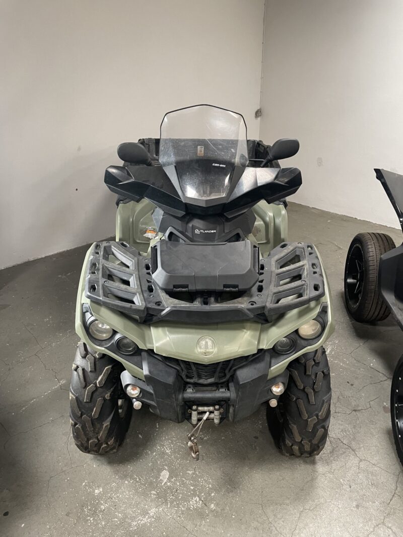 Traktor CAN-AM 1000 6x6 Outlander